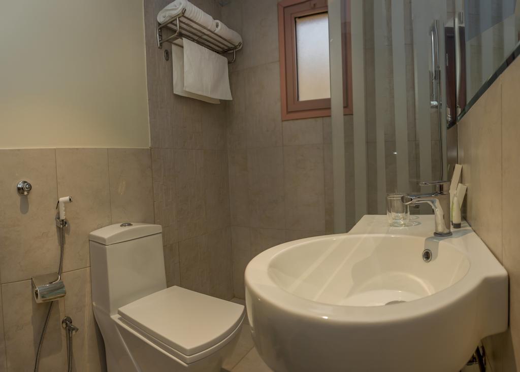 Burj Alhayat Hotel Suites Olaya Riyadh Exterior photo